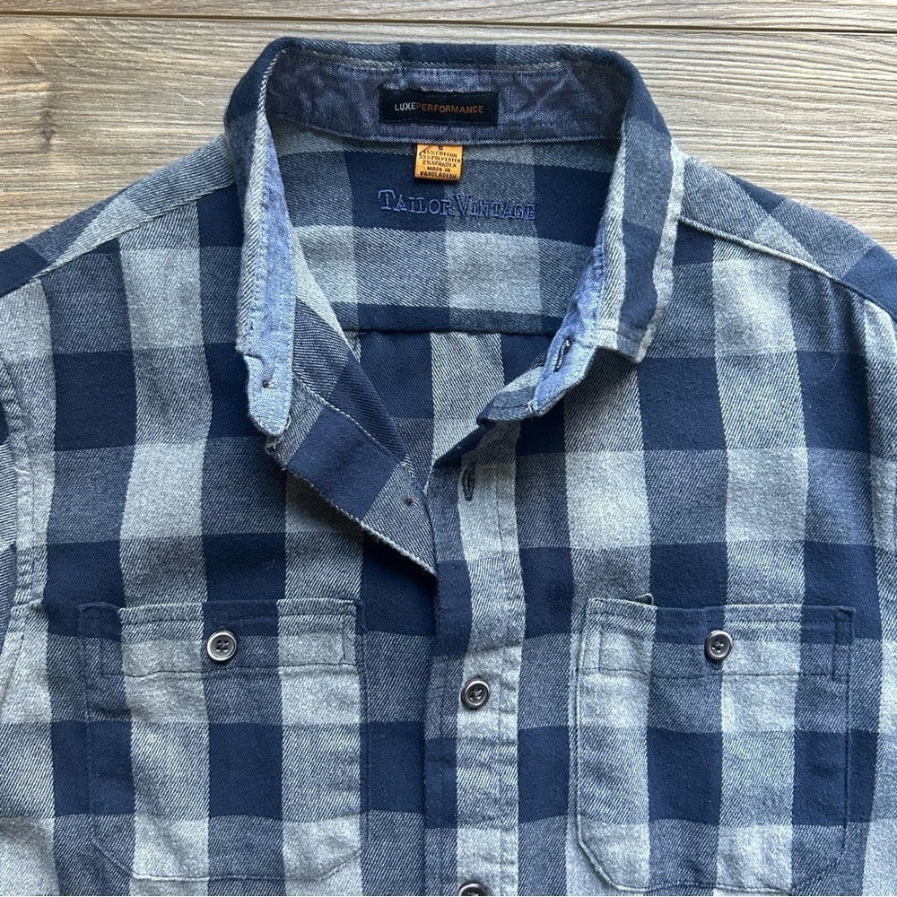 Tailor Vintage | Luxe Performance Plaid Flannel in Grey/Navy (Small)